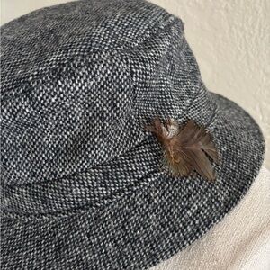 Mens Hats of Ireland Gray Tweed Wool Hat with Feather Accent